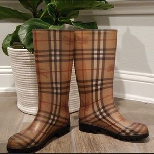 Authentic Burberry Rainboot